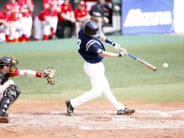 Perché i giocatori di baseball sputano sempre? Giocatore baseball