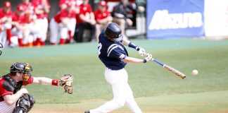 Perché i giocatori di baseball sputano sempre? Giocatore baseball